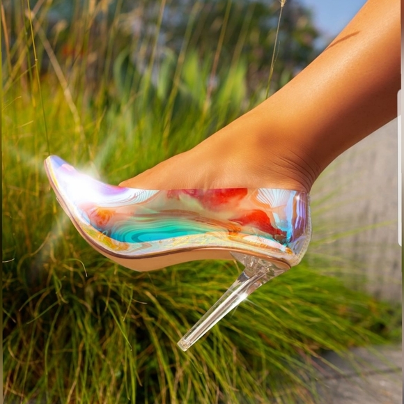Shoes - 💗 RESTOCKED 💗Miami  doll clear pumps